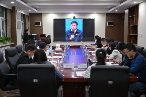 共同回顾“人与自然和谐共生”中外记者发布会