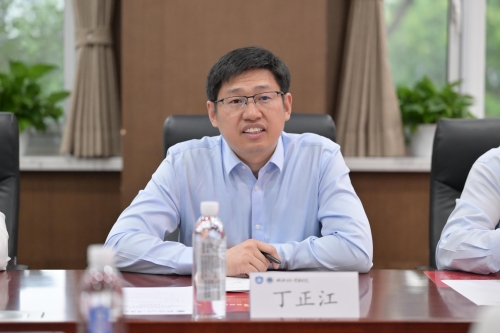 丁正江做总结发言